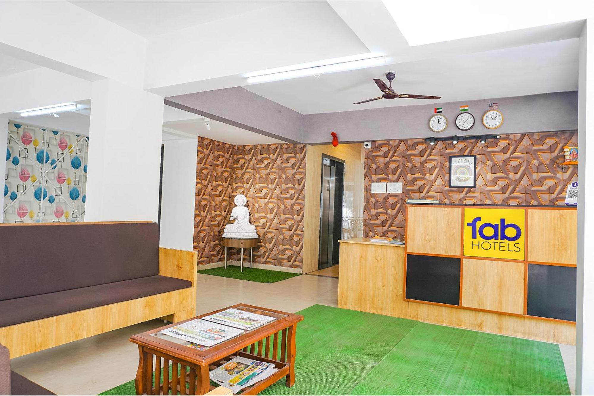 Fabhotel Saffron Inn I - Nr Darshan Museum Pune Exteriör bild