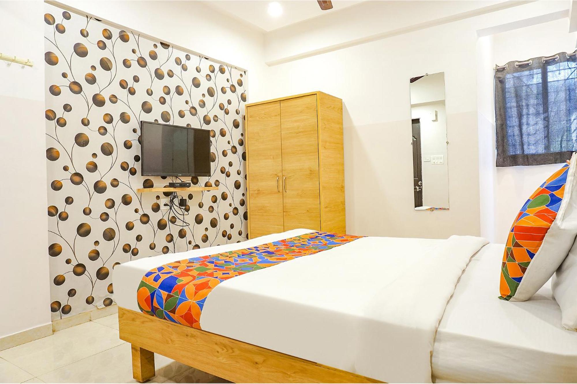Fabhotel Saffron Inn I - Nr Darshan Museum Pune Exteriör bild