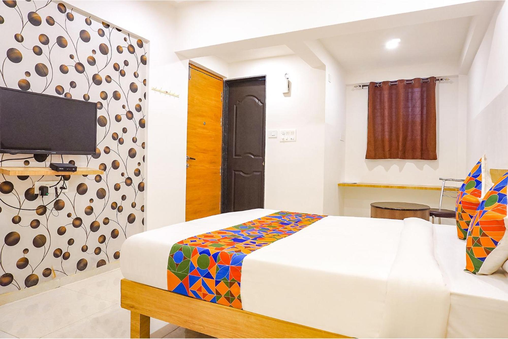 Fabhotel Saffron Inn I - Nr Darshan Museum Pune Exteriör bild